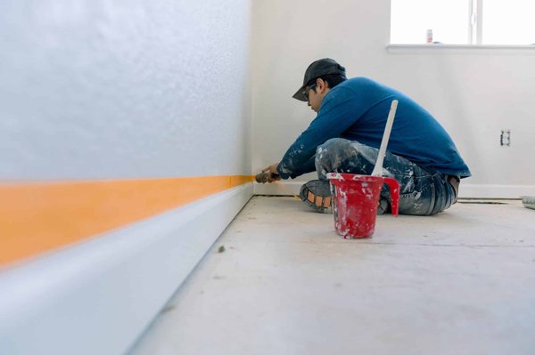 Comment garantir la durabilité et l'efficacité énergétique dans les projets de rénovation à Toulon ?